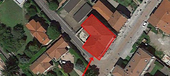 3 Schlafzimmer Wohnung in Tradate, Italy, Nr. 372606 2