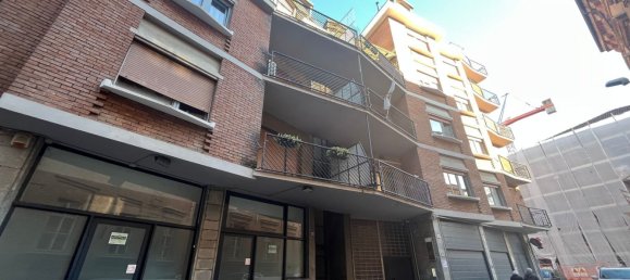 4 rooms Apartment in Alessandria, Italy No. 8476 57