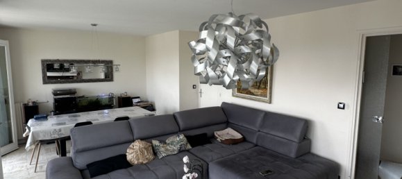 4 bedrooms Apartment in Melun, France No. 283052 3