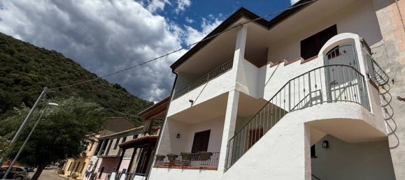 Apartamento de 2 dormitorios en Torpè, Italy No. 278774 2