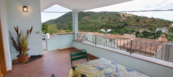 Apartamento de 2 dormitorios en Torpè, Italy No. 278774 5