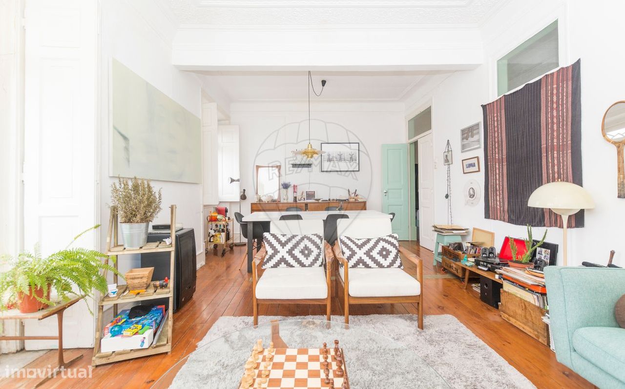 Квартира с 4 спальнями в Лиссабон, Португалия № 89984