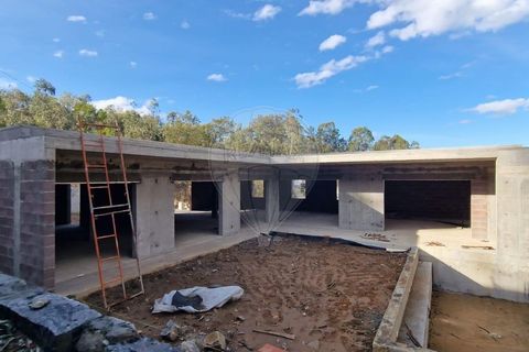 3 bedrooms Villa in Parada de Gatim, Portugal No. 266727