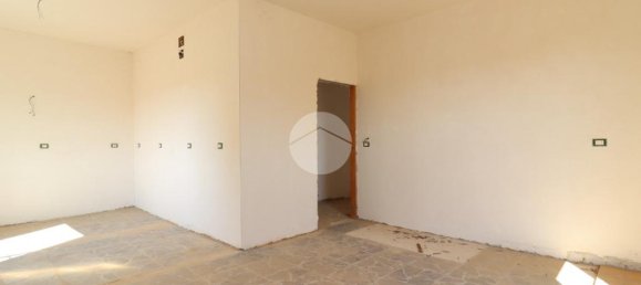 5 bedrooms House in Pianella, Italy No. 371374 23