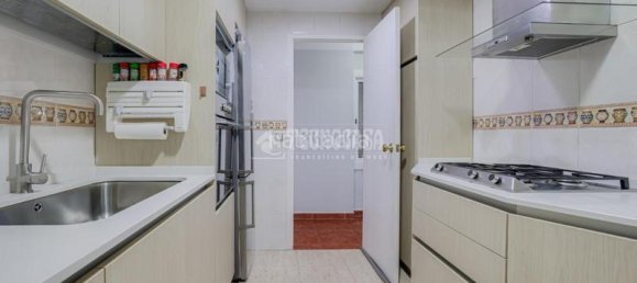 4 bedrooms Apartment in Barcelona, Spain No. 174114 18