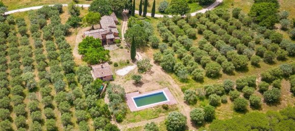 18غرفة منزل في Marsciano, Italy رقم 55612 7