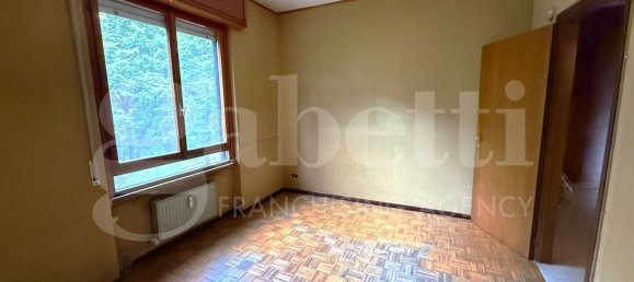 3 rooms Apartment in Monza, Italy No. 314714 20
