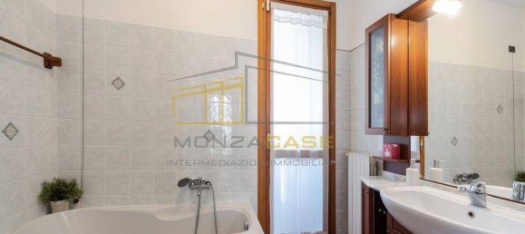 2 bedrooms Apartment in Monza, Italy No. 332229 18