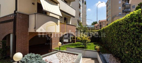 2 bedrooms Apartment in Monza, Italy No. 332229 5