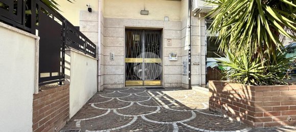 1 bedroom Apartment in Rome, Italy No. 320846 4