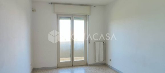 Apartamento de 4 divisões em Bari, Italy N.º 27269 23