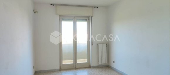Apartamento de 4 divisões em Bari, Italy N.º 27269 20