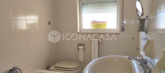 Apartamento de 4 divisões em Bari, Italy N.º 27269 9
