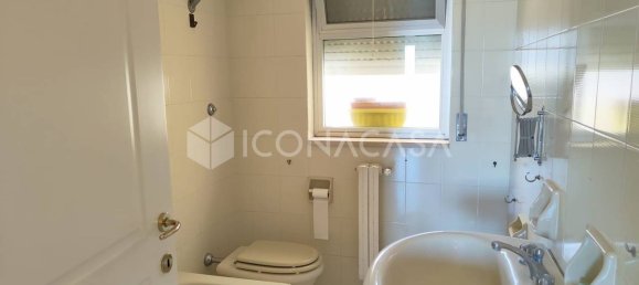 Apartamento de 4 divisões em Bari, Italy N.º 27269 12