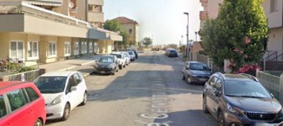 5 rooms Apartment in Rimini, Italy No. 16549 2