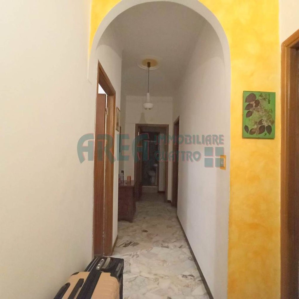 3غرفة شقة في Imperia, Italy رقم 31693