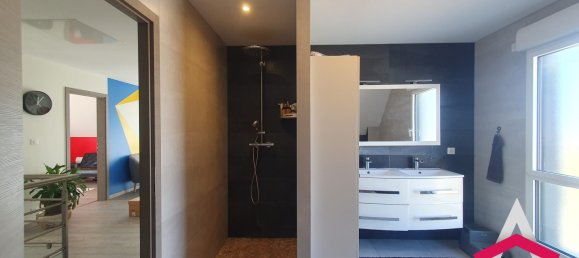 Casa de 4 dormitorios en Wittenheim, France No. 238625 11