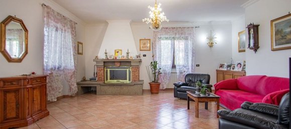 7 rooms Villa in San Cesareo, Italy No. 129383 14
