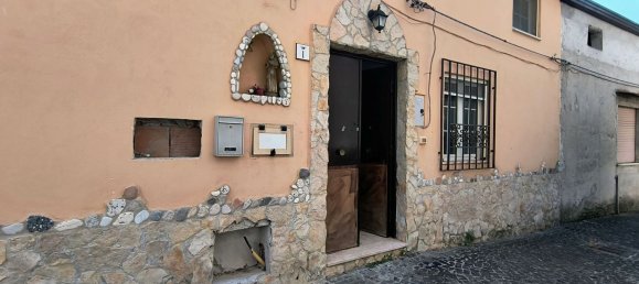 4 rooms House in Giffoni Valle Piana, Italy No. 294543 2