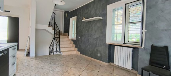 4 rooms House in Giffoni Valle Piana, Italy No. 294543 6