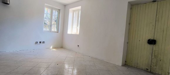 4 rooms House in Giffoni Valle Piana, Italy No. 294543 21