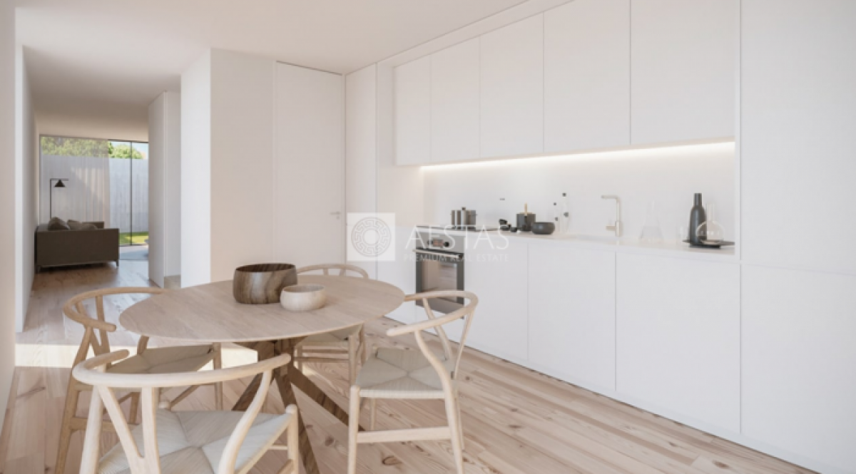 Studio in Porto, Portugal No. 3559