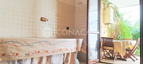 Квартира с 2 комнатами в Монтесильвано, Италия № 27651 5