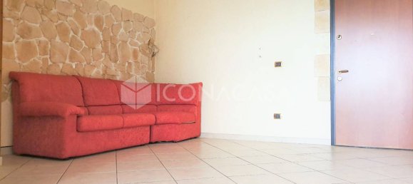 Квартира с 2 комнатами в Монтесильвано, Италия № 27651 4