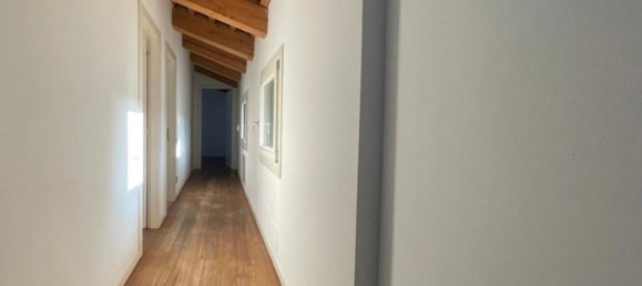 Пентхаус с 4 комнатами в Виченца, Италия № 233035 36