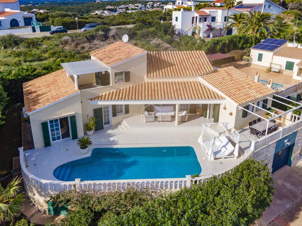 4 bedrooms Villa in Mahon, Spain No. 10534