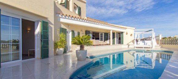 4 bedrooms Villa in Mahon, Spain No. 10534 8