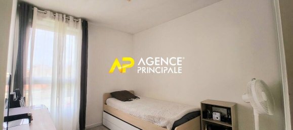 Apartamento de 2 dormitorios en Argenteuil, France No. 170359 6