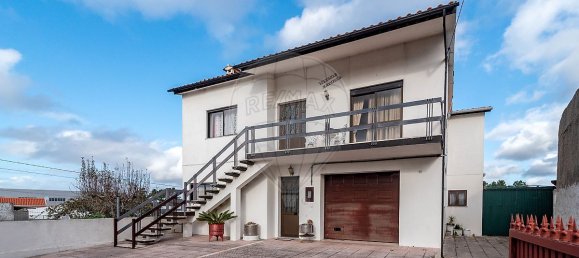 Дом с 4 спальнями в Лавуш, Португалия № 161051 3