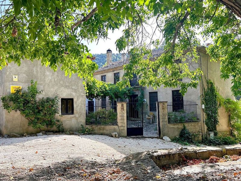 9 bedrooms House in Granada, Spain No. 237821