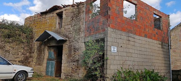 2 bedrooms House in Vila Real, Portugal No. 185107 2