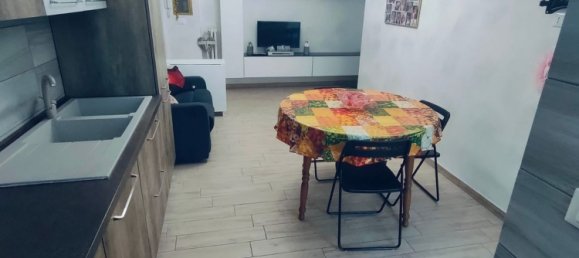 3 rooms Apartment in Turin, Italy No. 256220 3