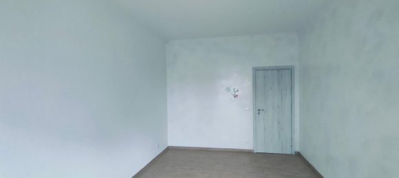 3 rooms Apartment in Turin, Italy No. 256220 9