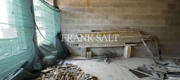 4 Schlafzimmer Maisonette-Wohnung in Manikata, Malta, Nr. 437 2