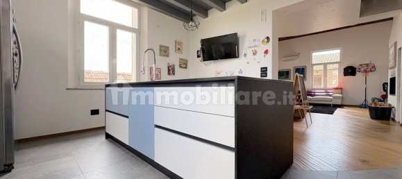 4 bedrooms Apartment in Udine, Italy No. 272178 11