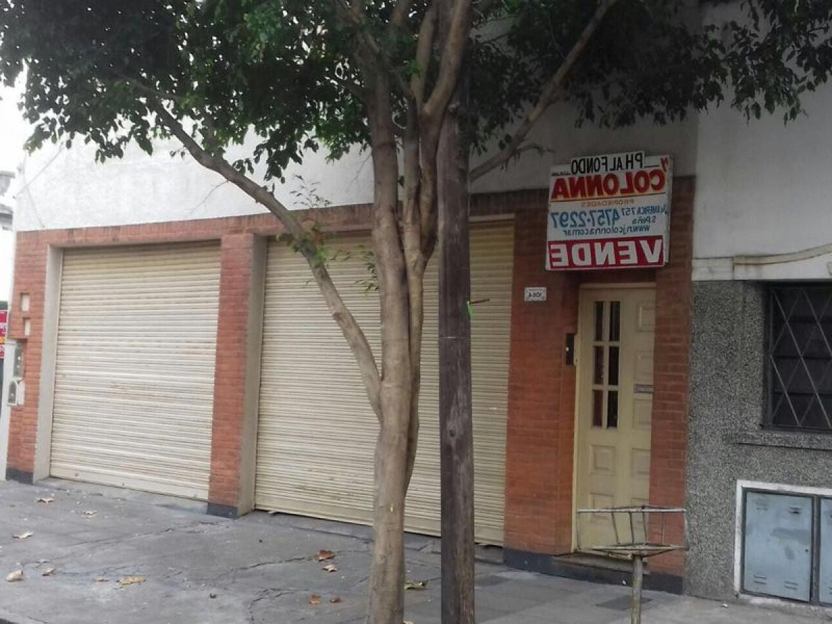 2 bedrooms House in Tres de Febrero, Argentina No. 12976