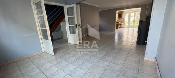 3 Schlafzimmer Haus in Calais, France, Nr. 309442 2