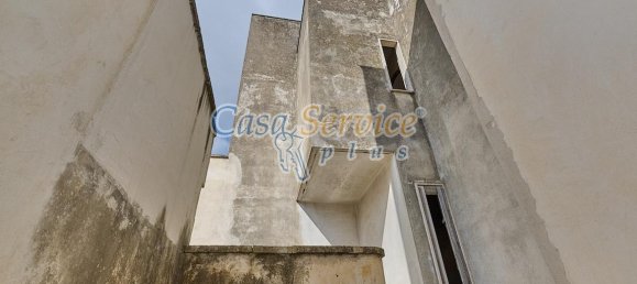 Квартира с 5 комнатами в Sannicola, Италия № 230781 18