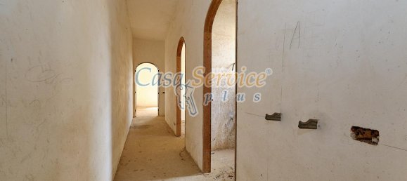 Квартира с 5 комнатами в Sannicola, Италия № 230781 6