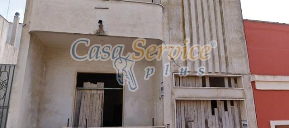 Квартира с 5 комнатами в Sannicola, Италия № 230781 2