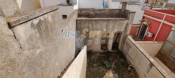 Квартира с 5 комнатами в Sannicola, Италия № 230781 38