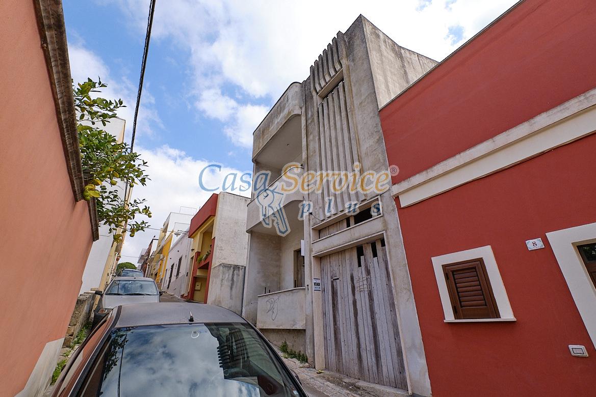 Квартира с 5 комнатами в Sannicola, Италия № 230781