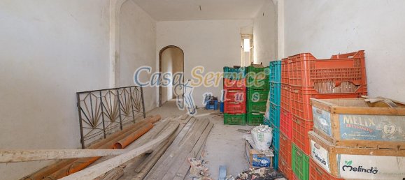 Квартира с 5 комнатами в Sannicola, Италия № 230781 4