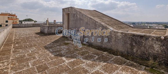 Квартира с 5 комнатами в Sannicola, Италия № 230781 40