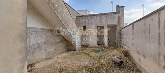 Квартира с 5 комнатами в Sannicola, Италия № 230781 45