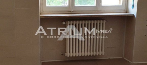 410m² Commercial property in Ivrea, Italy No. 146982 11